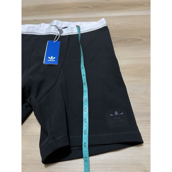 NWT Adidas Ribbed Shorts Tights Womens Black Large‎ NEW CS Rib Short IS2364 - Picture 2 of 7